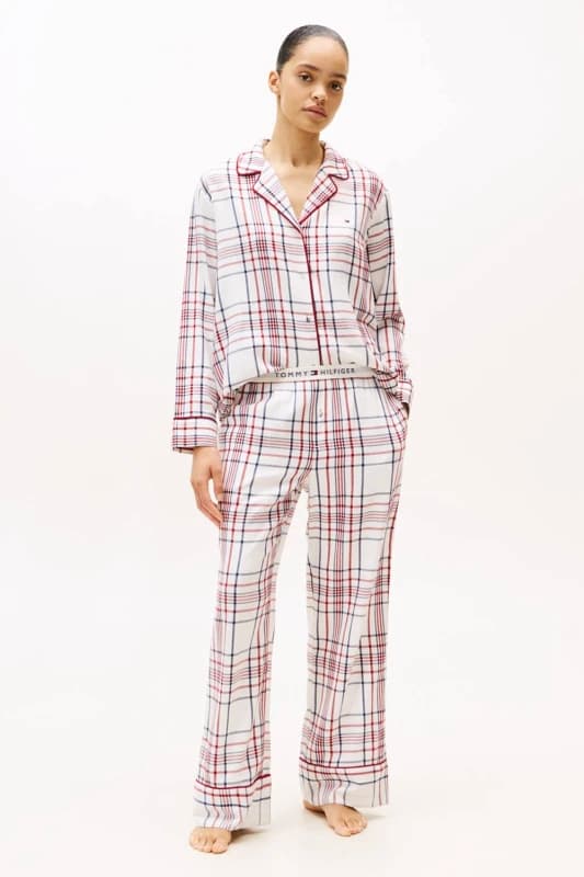 Tommy Hilfiger Womens Ess. Sleep Gift LS Flannel Shirt Set w. Slipper City Plaid/Ivory Size: Small Multicolor Female S