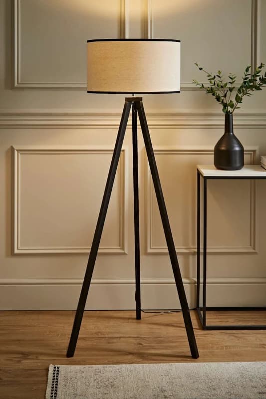 ValueLights ValueLights Barbro Black Wood Tripod Floor Lamp and Natural Linen Trim Shade Black One Size Unisex 5059406057397