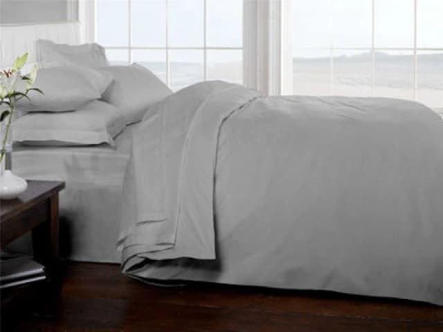 Rapport Home 200 Thread Count Cotton Quilt Cover in Silver Size: King Silver Unisex King