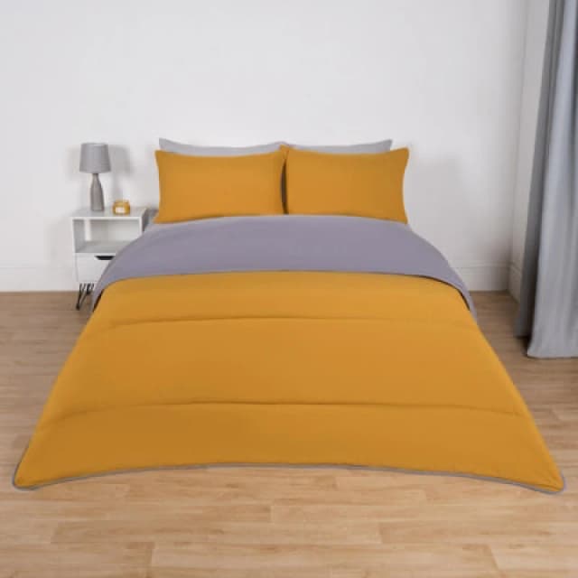 OHS OHS Soft Coverless 10.5 TOG Duvet Set Pillowcase Quilted Cover in Mustard Size: King Mustard King Unisex 5027434210701