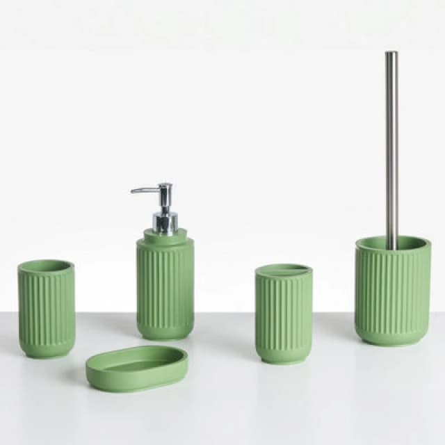 Beliani 5 Piece Bathroom Accessories Set Huarmey Green