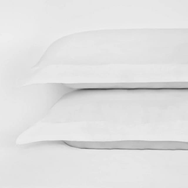 OHS OHS 4 x Soft Polycotton Oxford Edge Pillowcase Set in White White One Size Unisex 5027434156498