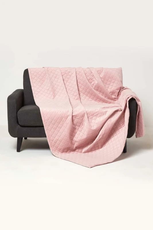 Homescapes Diamond Quilted Velvet Throw Pink