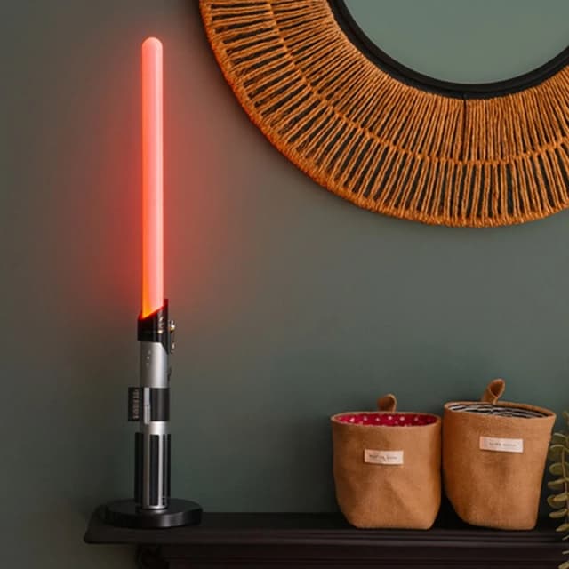 Menkind Star Wars Darth Vader Vibrant Red Lightsaber Desk Lamp Red Unisex