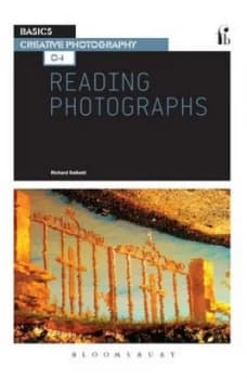 Reading Photographs by Richard Salkeld Book