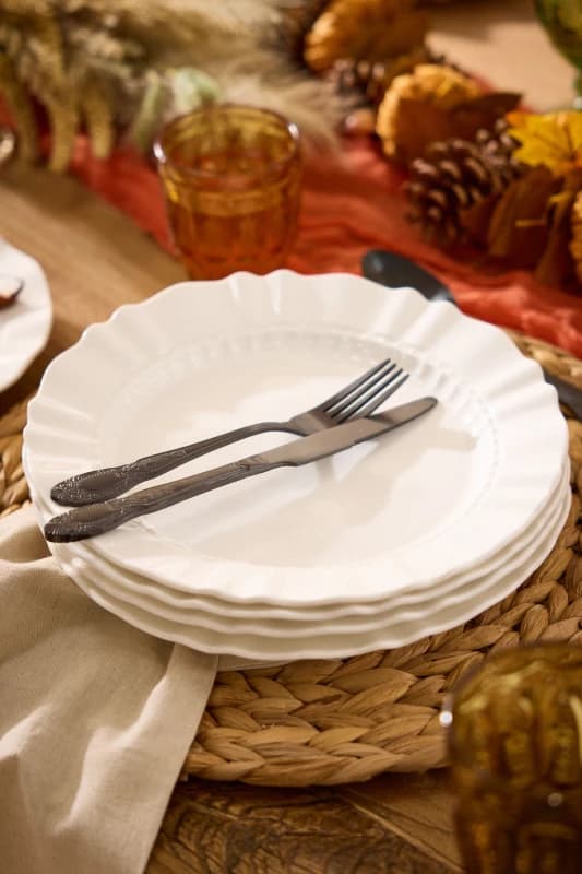 Dibor Set of 4 Luxury Palais Royal White Christmas Dinner Plates Dia 26.3cm Size: 4 Pack White Unisex 4 Pack