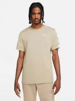 Nike Repeat T-Shirt