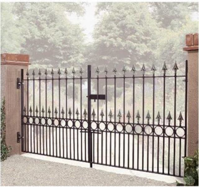 Cannock Gates Balmoral Premium Range Spear Top Low Double Driveway Gate - Solid Steel - Fits Gap Of 3048mm X 1168mm High - Primed
