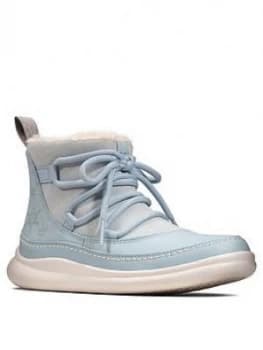 Clarks X Frozen Cloud Throne Boot - Blue, Size 9.5 Younger