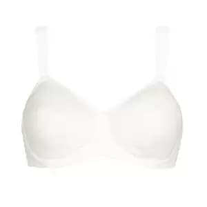 Triumph ESSENTIAL MINIMIZER womens Minimiser bras in White4C,34D,36C,38C,40C,36D,38D,40D,40E,36DD