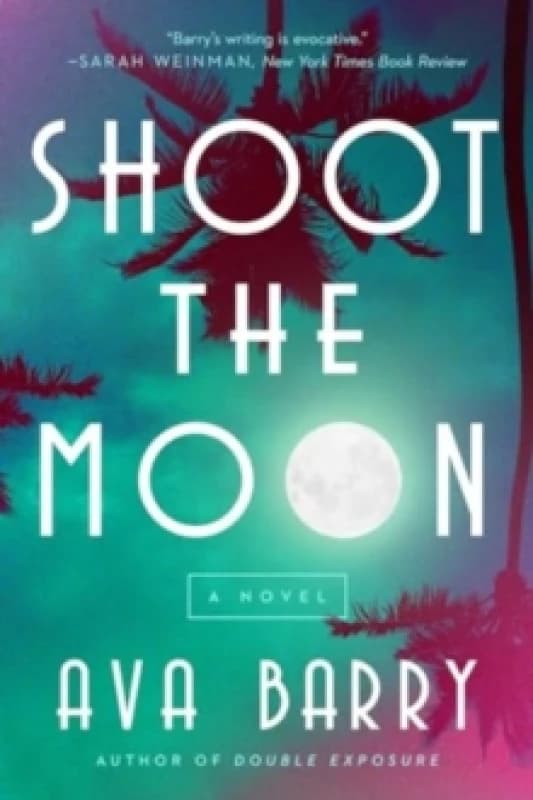 Shoot the Moon : A Rainey Hall Mystery Hardback