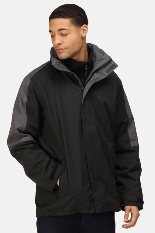 Regatta Regatta Men 'Defender' Waterproof Jacket in Black Size: Small Black S Male 5051513770015