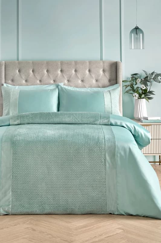 Soiree 'Iras' Luxury Quilted Detailing Duvet Cover Set in Duck Egg Blue Size: Double Duck Egg Blue Unisex Double