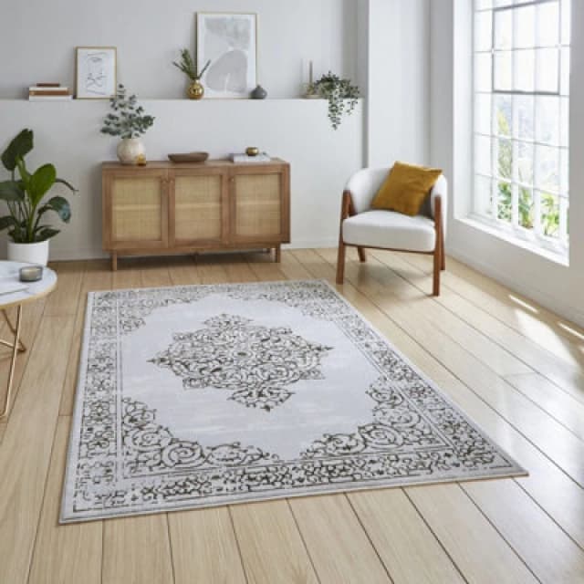 Metallic Traditional Faded Rug