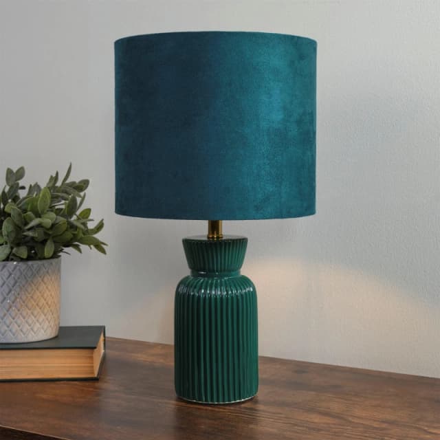 Searchlight Ribbed Ceramic Table Lamp Emerald Emerald - Searchlight Emerald RT10401