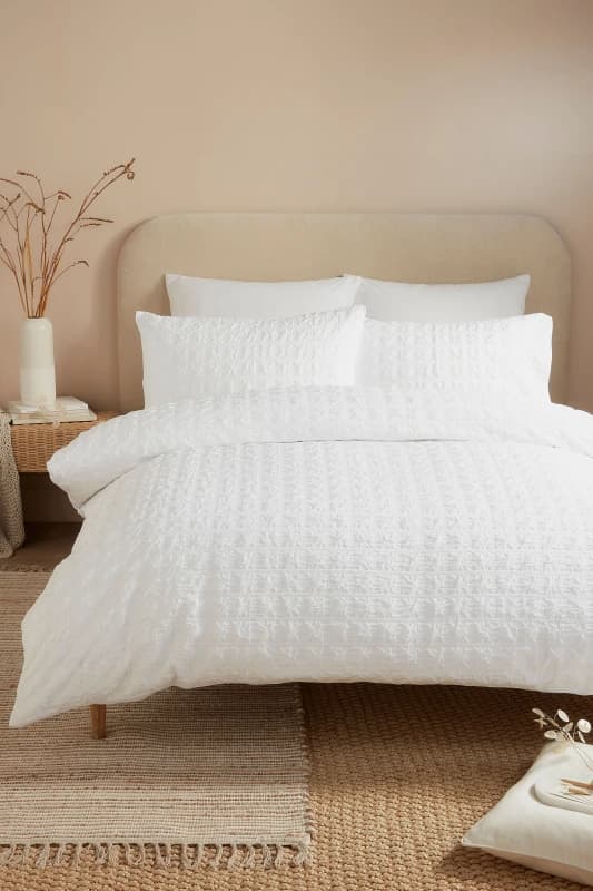 Serene Embossed Grid Duvet Cover Bedding Set White