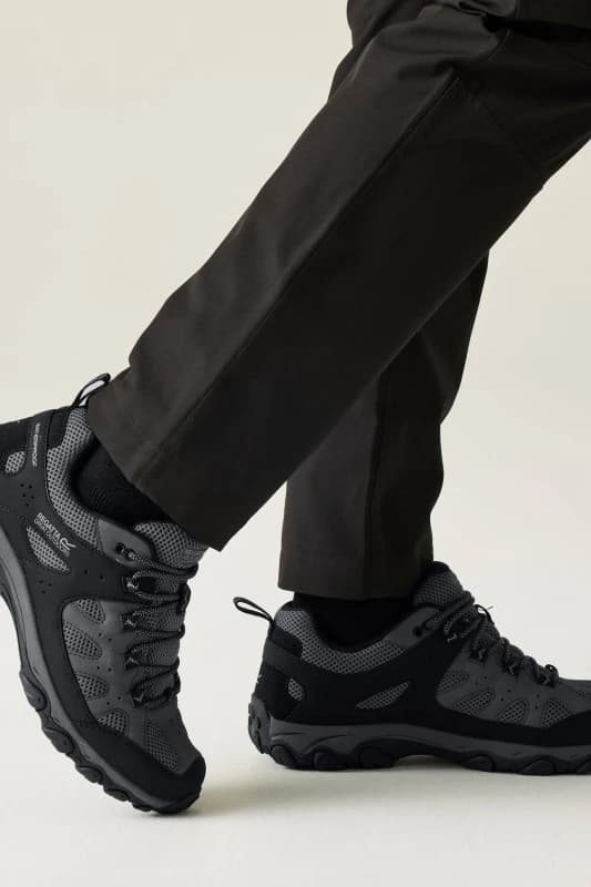 Regatta Mens Edgepoint Breathable Waterproof Low Walking Shoes in Grey Size: 6 Grey Male 6