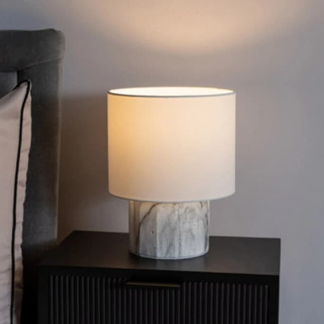 ValueLights ValueLights Melanie White Marble Effect Table Lamp with White Linen Lamp Shade in Off White Off White One Size Unisex 5016529271758