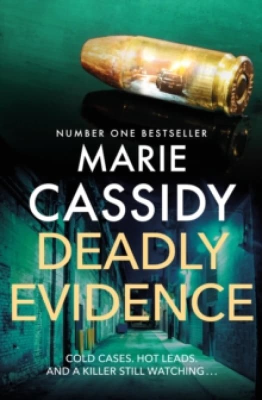 Deadly Evidence : A gripping, page-turning crime thriller from Ireland's former state pathologist Paperback / softback