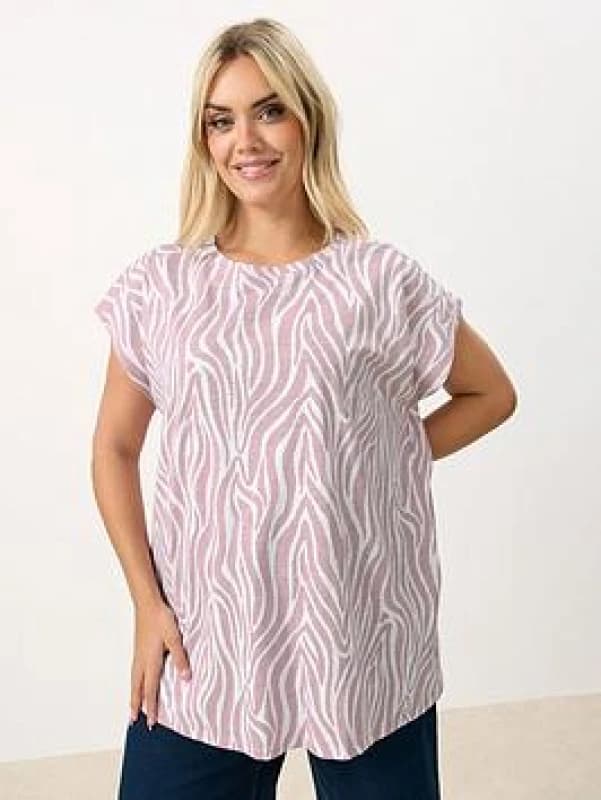 Yours Womens Zebra Grown On Sleeve T-Shirt in Light Pink Size: 18 Light Pink Female 18