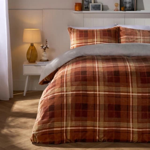 OHS OHS Autumn Check Sherpa Fleece Thermal Duvet Cover Bedding Set in Burnt Orange Size: Single Burnt Orange Single Unisex 5027434222728