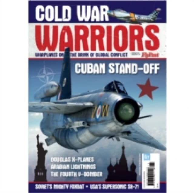 Cold War Warriors : (Warplanes On The Brink Of Global Conflict) Paperback / softback