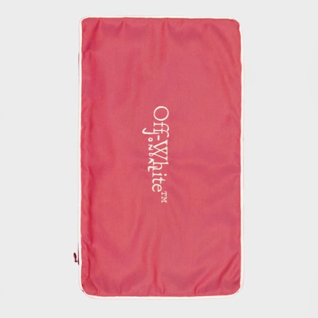 Off White Pillows Red/Beige unisex One Size