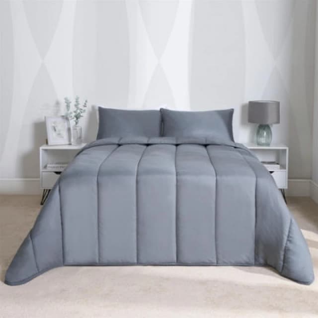 OHS OHS Soft Coverless 10.5 TOG Duvet Set Pillowcase Quilted Cover in Charcoal Size: Single Charcoal Single Unisex 5027434212606