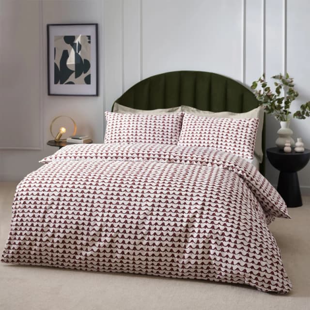 Hoem Avery Abstract Cotton Rich Duvet Set Chestnut Red unisex Super King