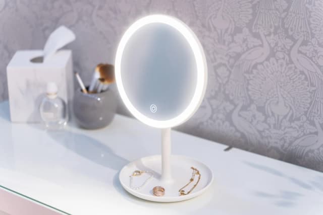 ValueLights LED Make Up Mirror with Bluetooth Speaker White