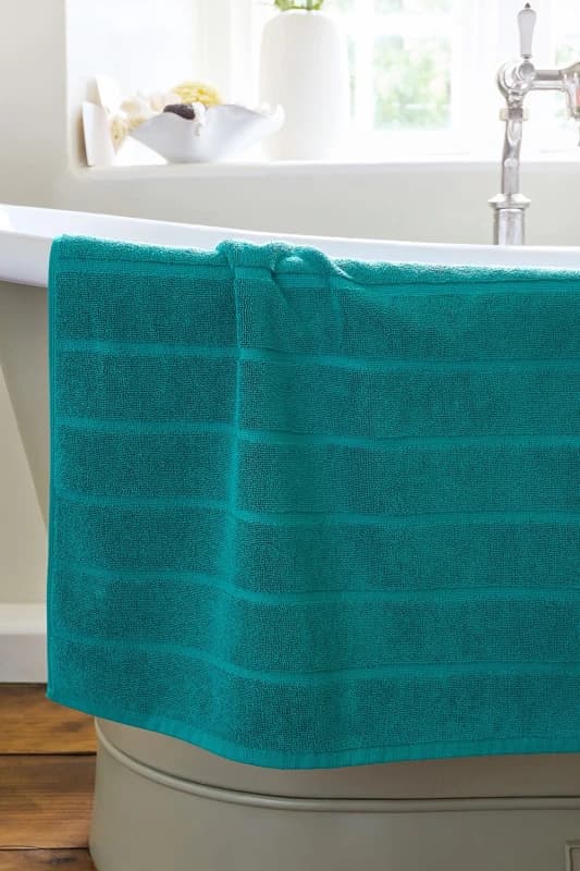 Christy CHRISTY 'Signum' Heavyweight 100% Combed Cotton Bath Mat in Teal Teal One Size Unisex 5057241204679