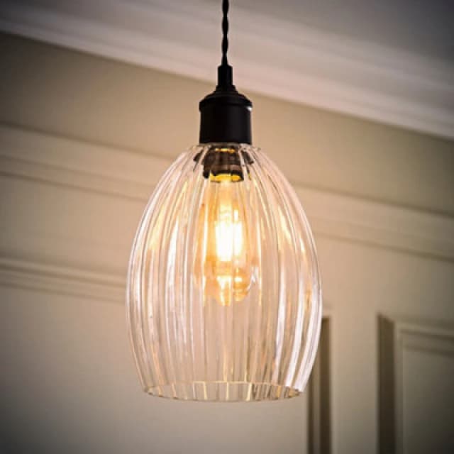 ValueLights ValueLights Cheltenham Clear Ribbed Glass Dome Easy Fit Lamp Shade with Bulb Clear One Size Unisex 5059406071126