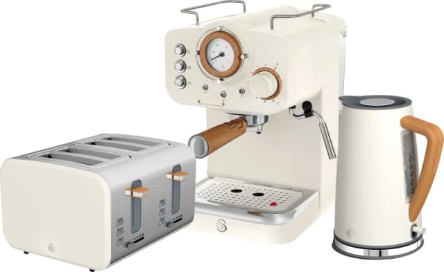 Swan Nordic Espresso Coffee Machine, Kettle, Toaster Bundle - White - EEJB213