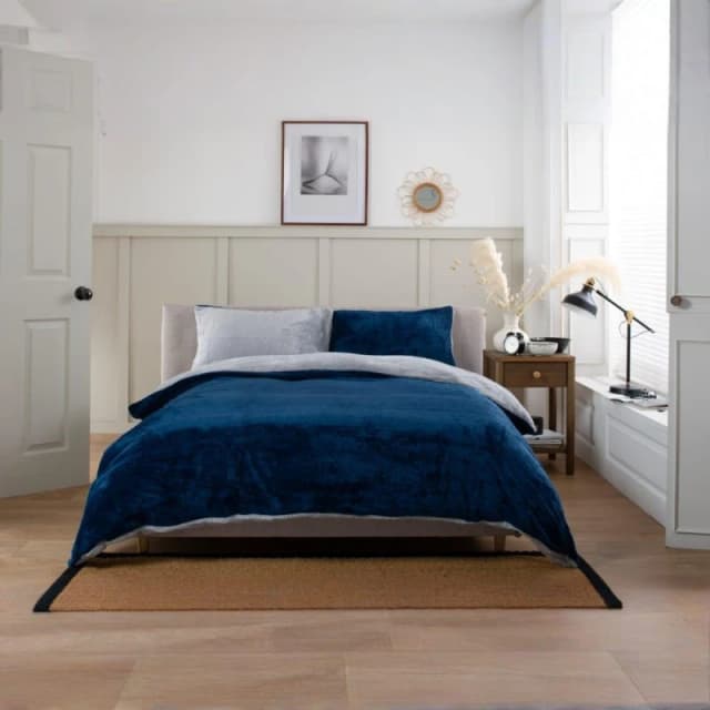 The Lyndon Company Teddington ExtraSoft Furry Fleece Duvet Cover Set Navy unisex Single