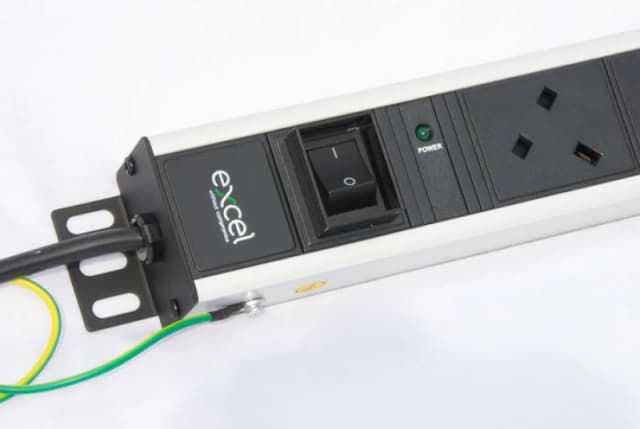 Excel 555-251 power extension 3m 8 AC outlet(s) Black. White