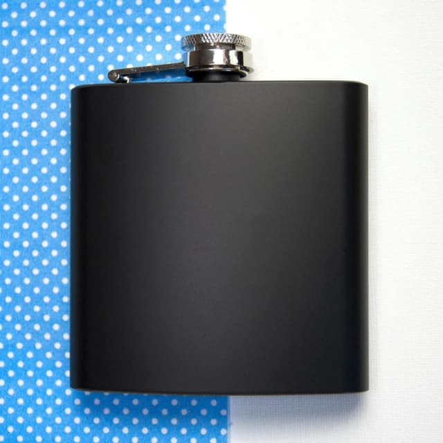 Treat Republic Stainless Steel Hip Flask Black