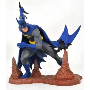 DC Comic Gallery PVC Statue Batman by Neal Adams Exclusive 28 cm