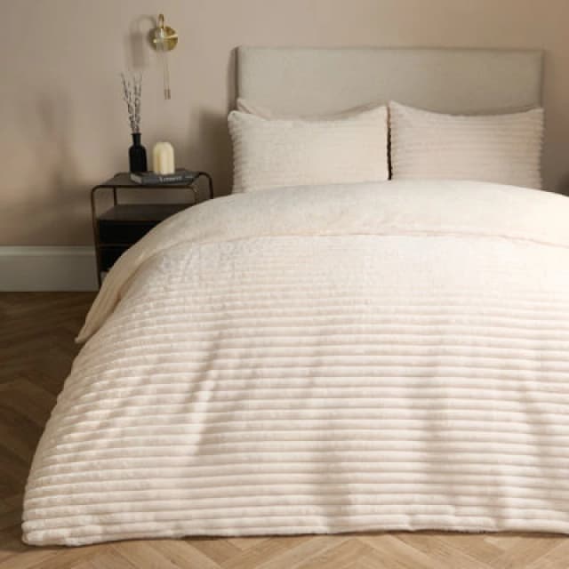 OHS OHS Ribbed Duvet Cover Faux Fur Winter Warm Bedding Set in Cream Size: Double Cream Double Unisex 5027434171897