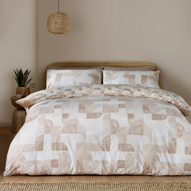 Catherine Lansfield Catherine Lansfield 'Sloane Geo' Reversible Duvet Cover Set in Natural Size: Double Natural Double Unisex 5057681176482