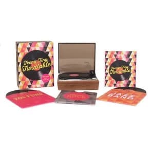 Teeny-Tiny Turntable : Includes 3 Mini-LPs to Play!