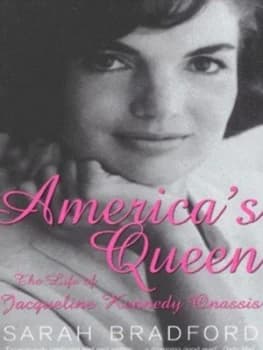Americas Queen by Sarah Bradford Paperback