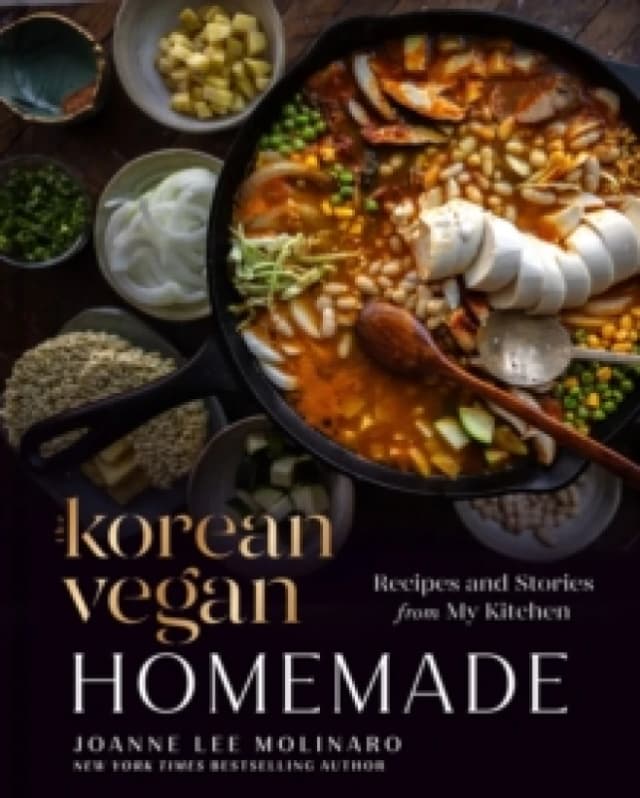The Korean Vegan. Hardback. By Joanne Lee Molinaro Books