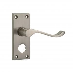 Wickes York Victorian Scroll Privacy Door Handle - Satin Nickel 1 Pair