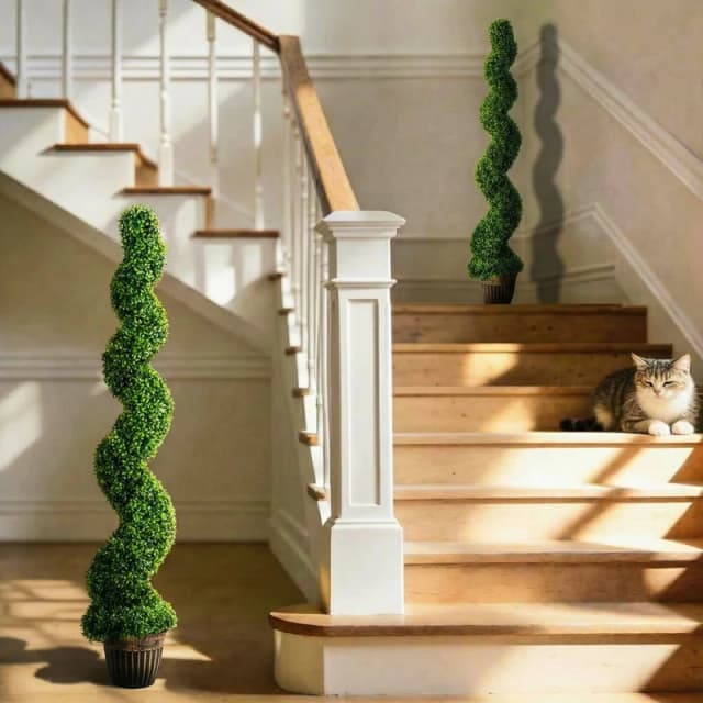 HOMCOM Set of 2 Potted Artificial Plants, Topiary Spiral Boxwood Trees in Green Green Unisex