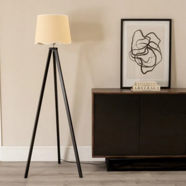 ValueLights Barbro Black Wood Tripod Floor Lamp with Natural Linen Scallop Edge Shade White