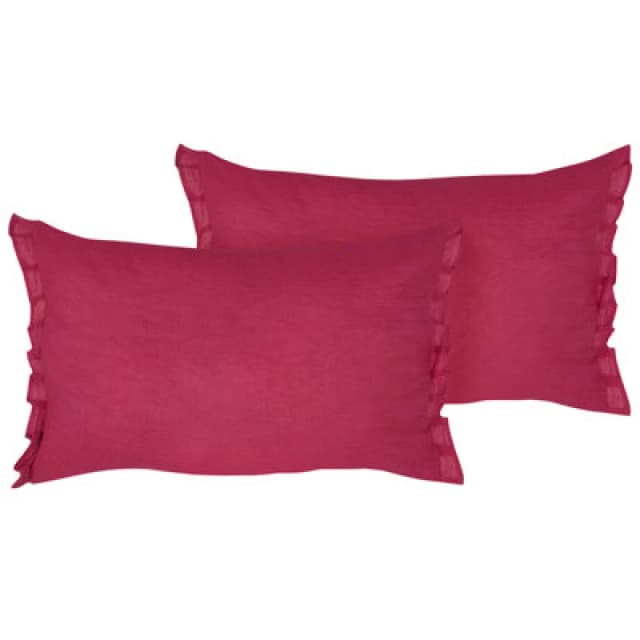 Beliani Set Of 2 Decorative Cushions Sassafras Linen 30 X 45cm Burgundy Solid