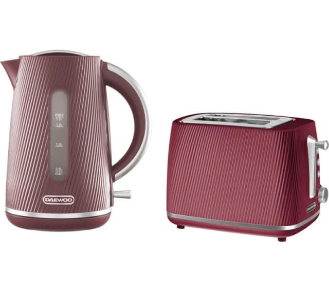 Daewoo Daewoo Sleek "Cascade" 1.7L Fast-Boil Matching Kettle and Toaster Set 2-Slice in Red Red One Size Unisex 5024996997095