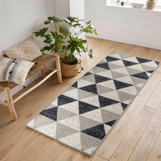 Machine Washable Triangle Design Anti Slip Doormats Grey 67X220 Cm