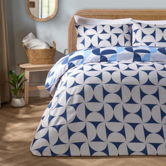 OHS OHS Moroccan Abstract Microfibre Duvet Cover with Pillowcase Bedding Set in Navy Size: Single Navy Single Unisex 5027434220984