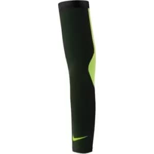 Nike Reveal Sleeve - Black